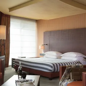 Hotel Square, Paris